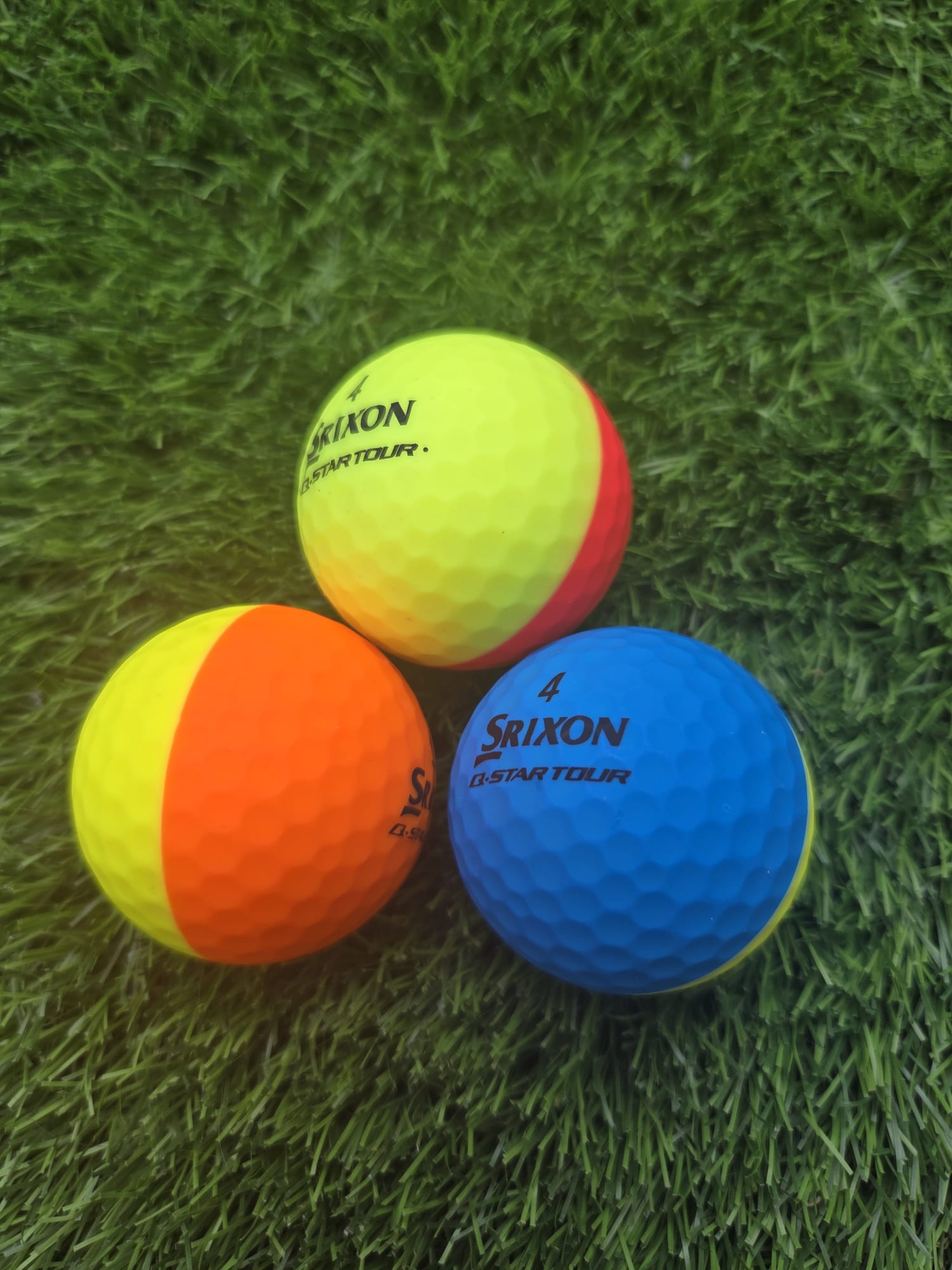 Srixon Q-Star Tour Divide